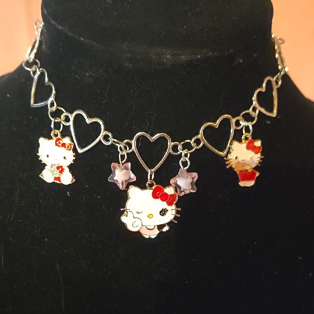 Hello Kitty Heart Chain Choker